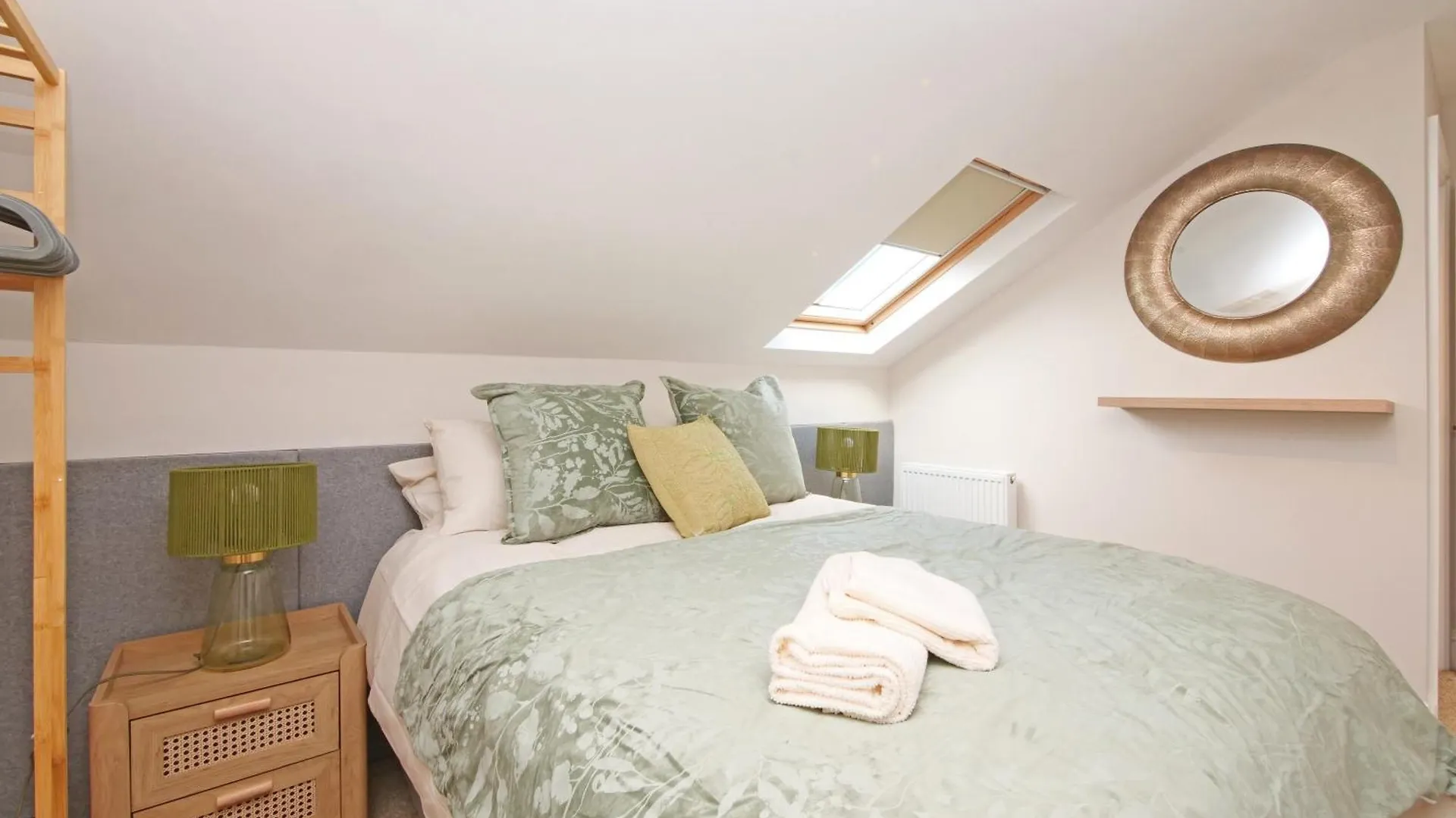 Apartment 11 Bluebridge With Free Parking Йорк 0*,  Великобритания